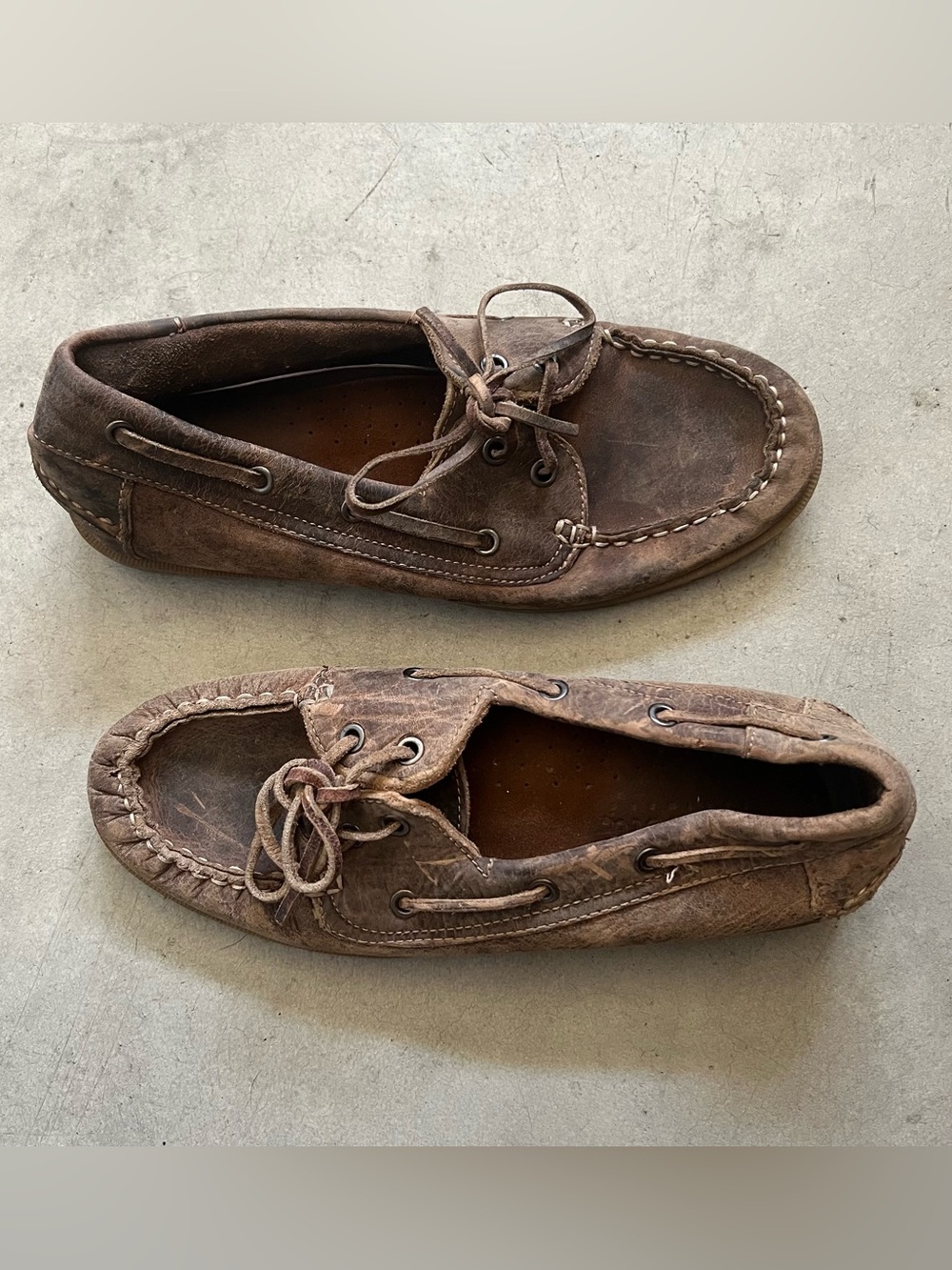 BED|STU Women’s Distressed Brown Leather Boat Shoes